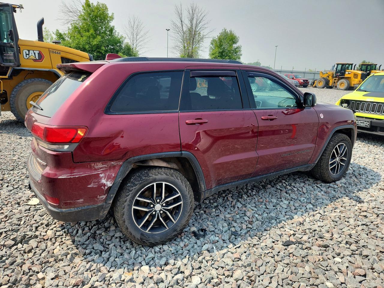 2017 Jeep Grand Cherokee Trailhawk - Image 3