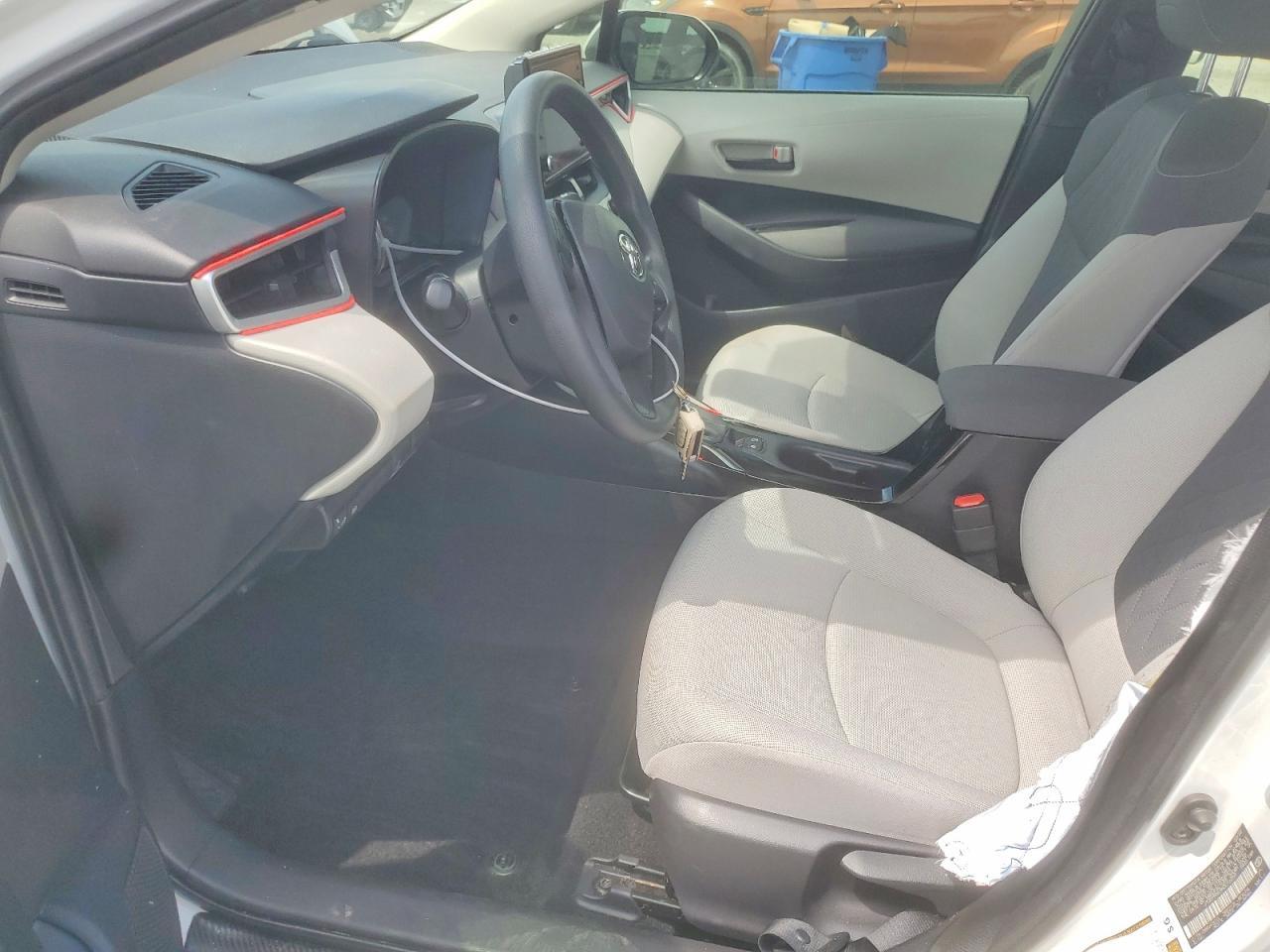 2022 Toyota Corolla Le - Image 7
