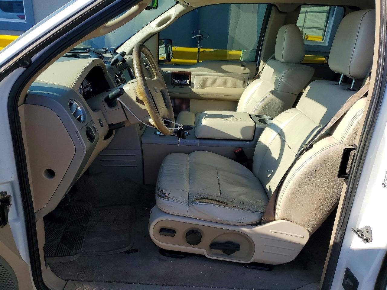 2004 Ford F150 - Image 7