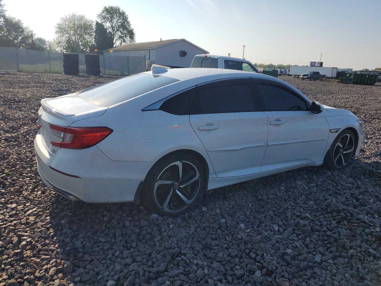 2020 Honda Accord Sport - Image 3
