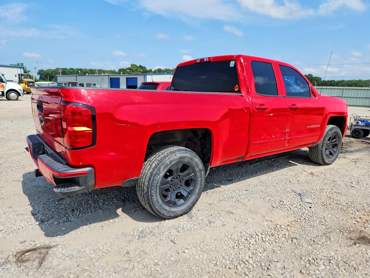 2023 Chevrolet Silverado - Фото 3