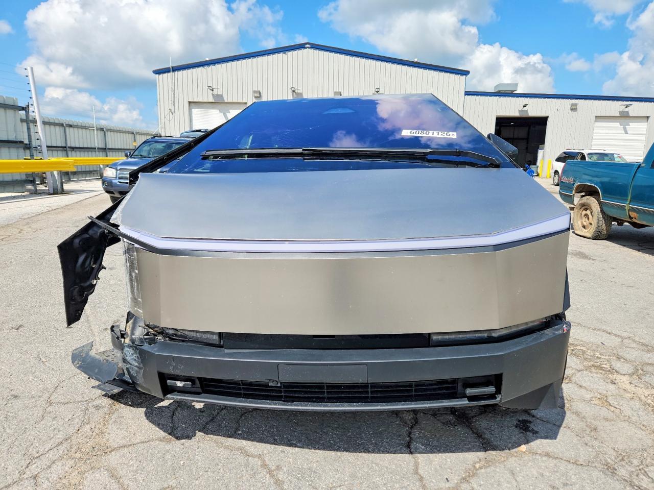 2025 Tesla Cybertruck - Фото 5