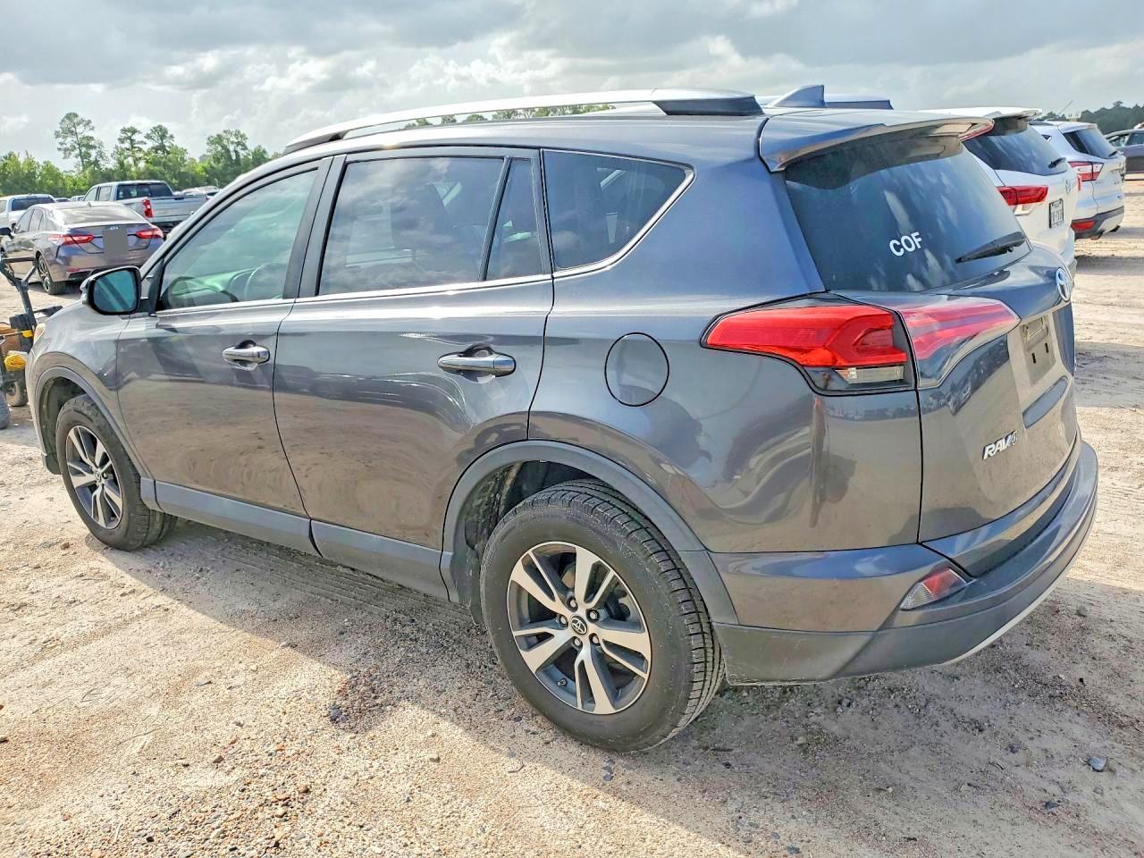 2018 Toyota Rav4 Xle - Фото 2