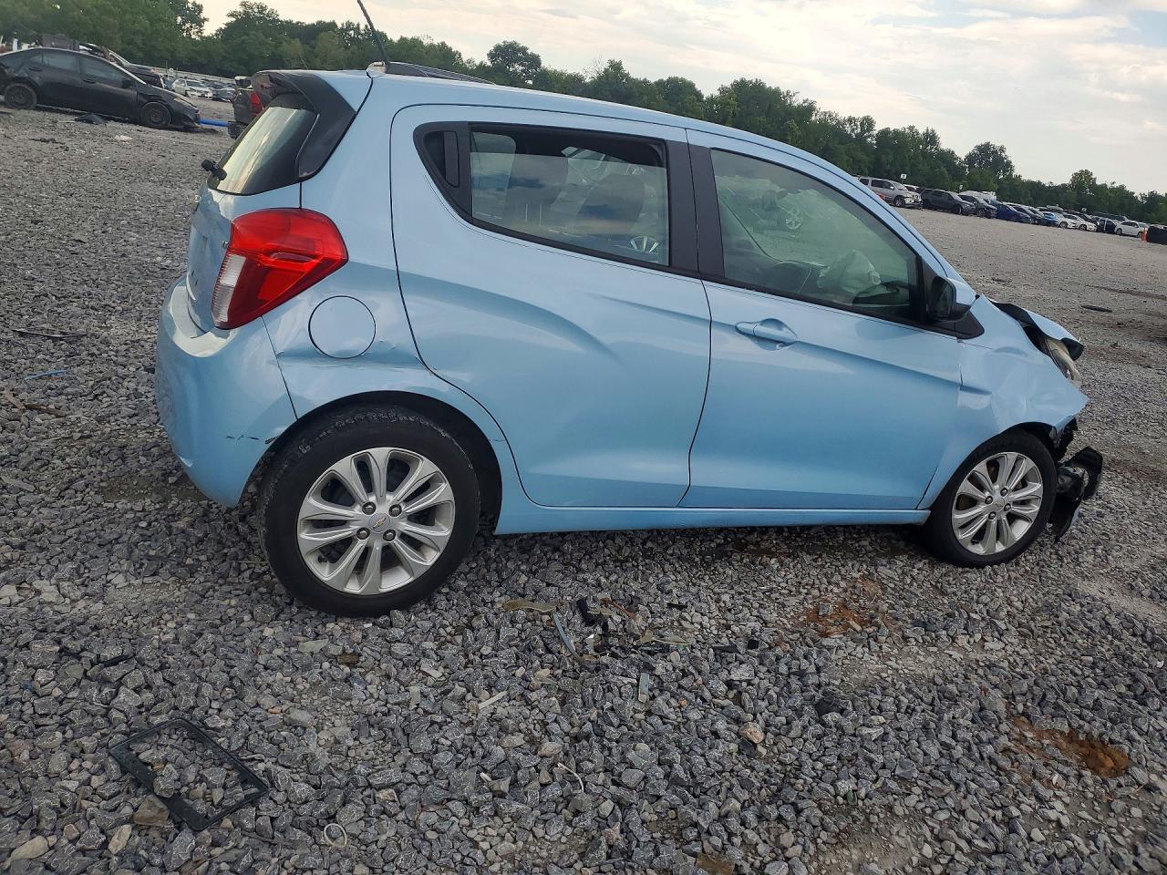 2016 Chevrolet Spark 1Lt - Фото 3