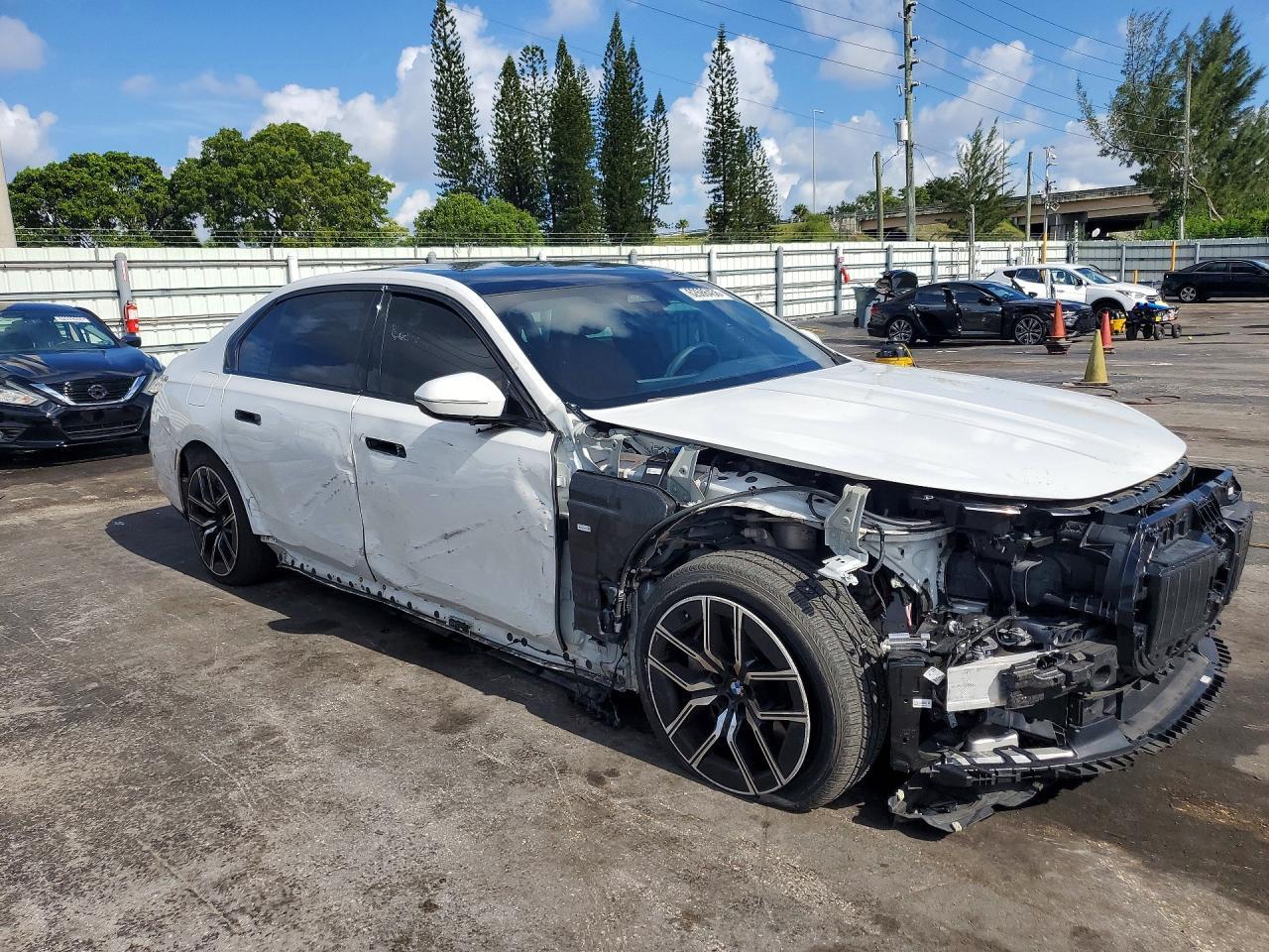 2023 BMW 740 I - Image 4