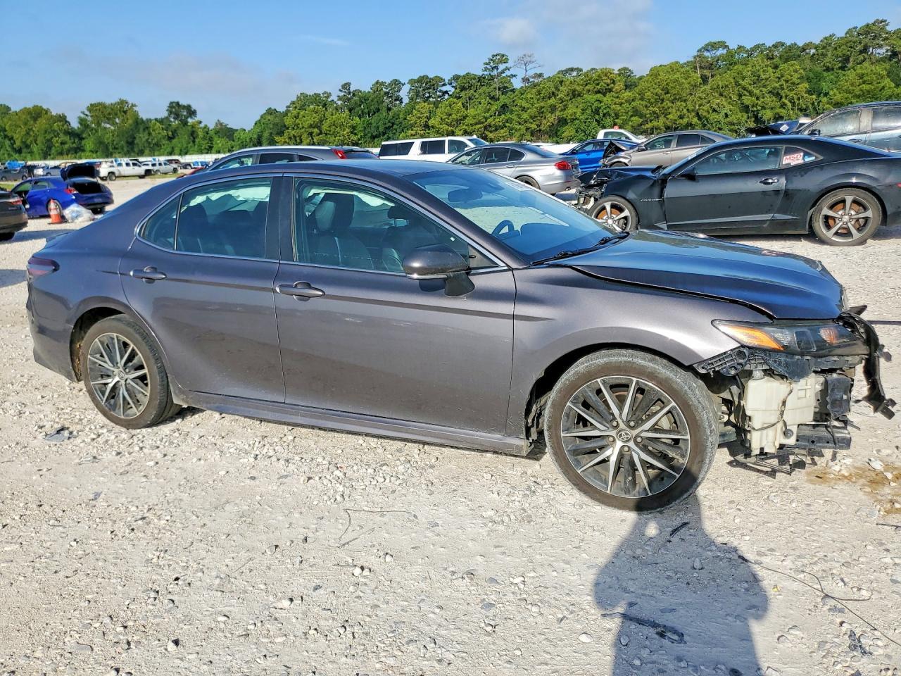 2023 Toyota Camry Se - Image 4