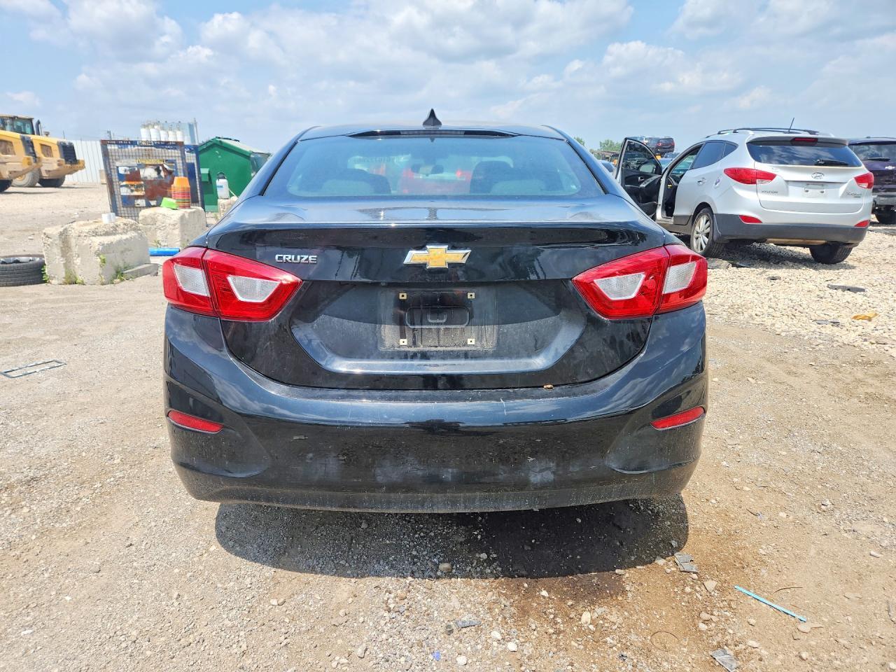 2018 Chevrolet Cruze Ls - Фото 6