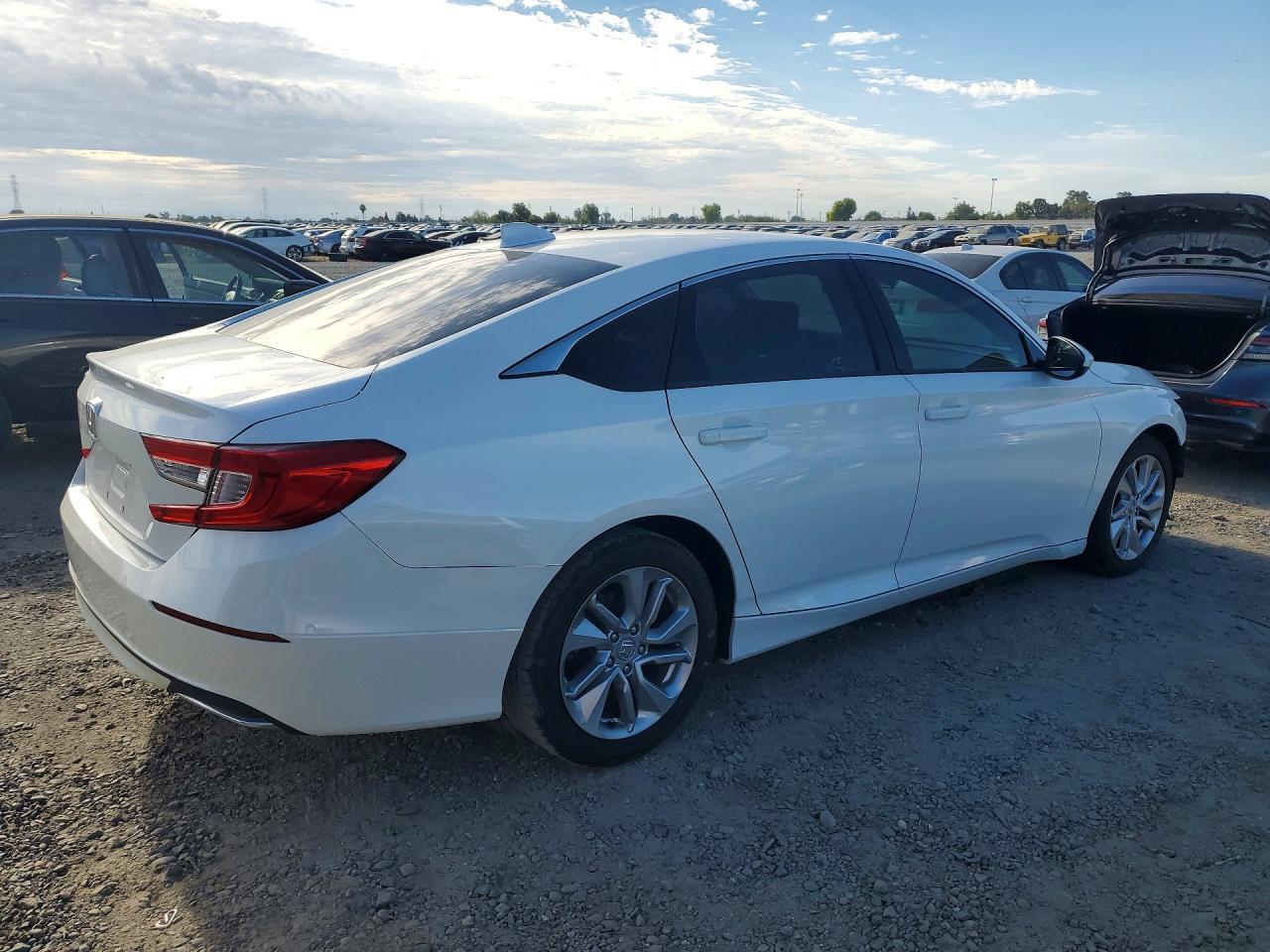 2020 Honda Accord Lx - Фото 3