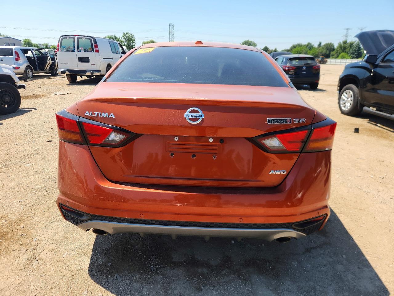 2020 Nissan Altima Sr - Фото 6