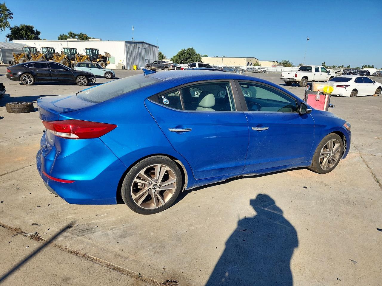 2017 Hyundai Elantra Limited - Фото 3