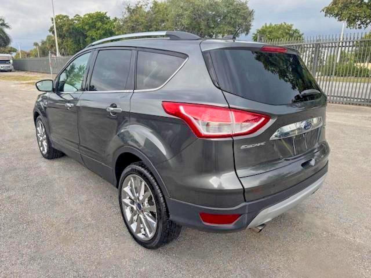 2016 Ford Escape Se - Фото 2