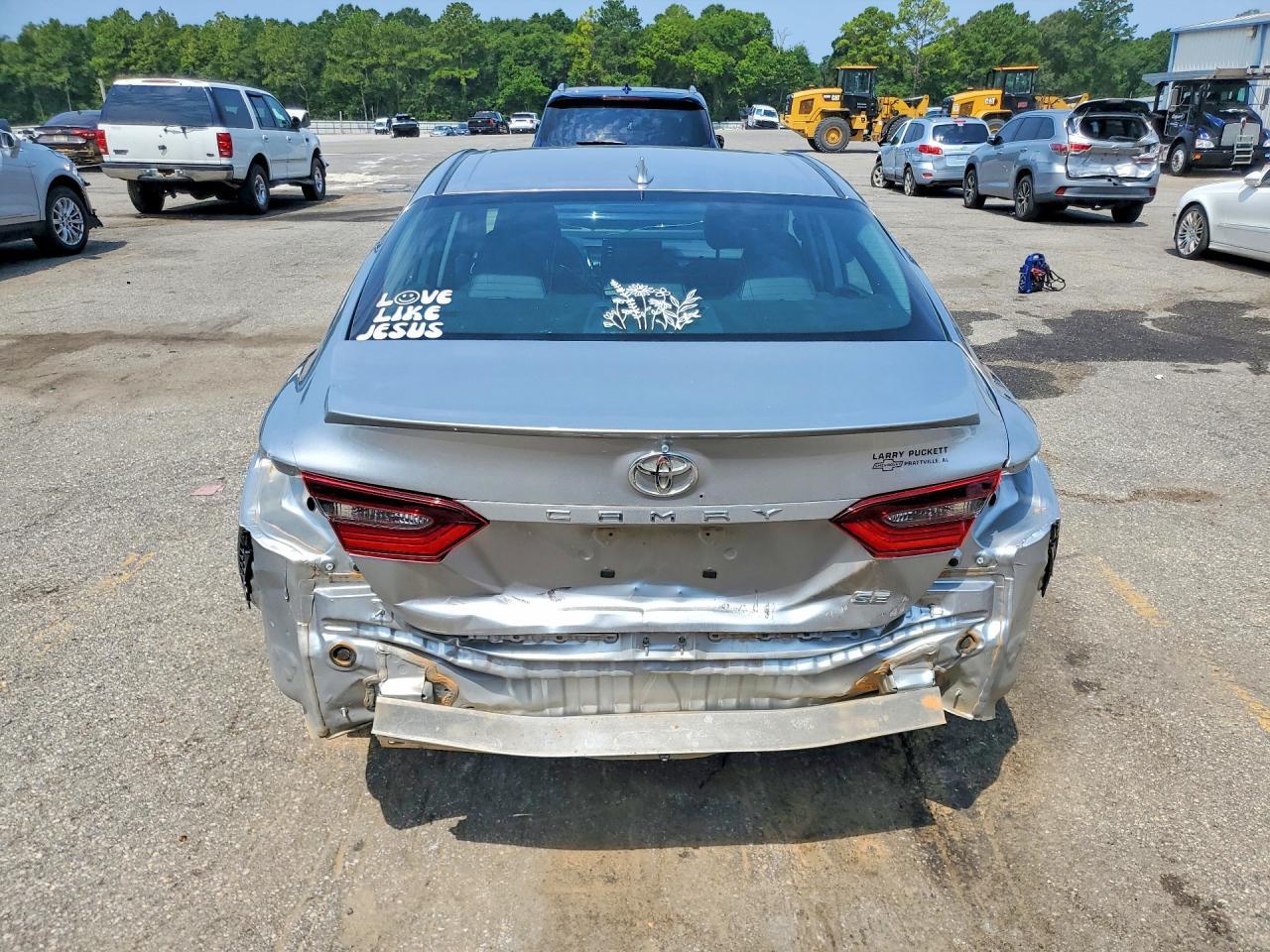 2023 Toyota Camry Se - Image 6