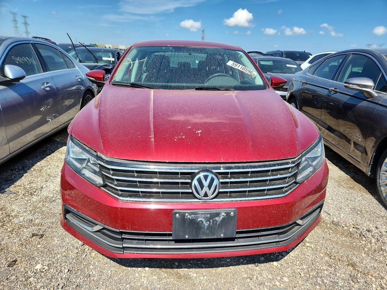 2016 Volkswagen Passat S - Фото 5