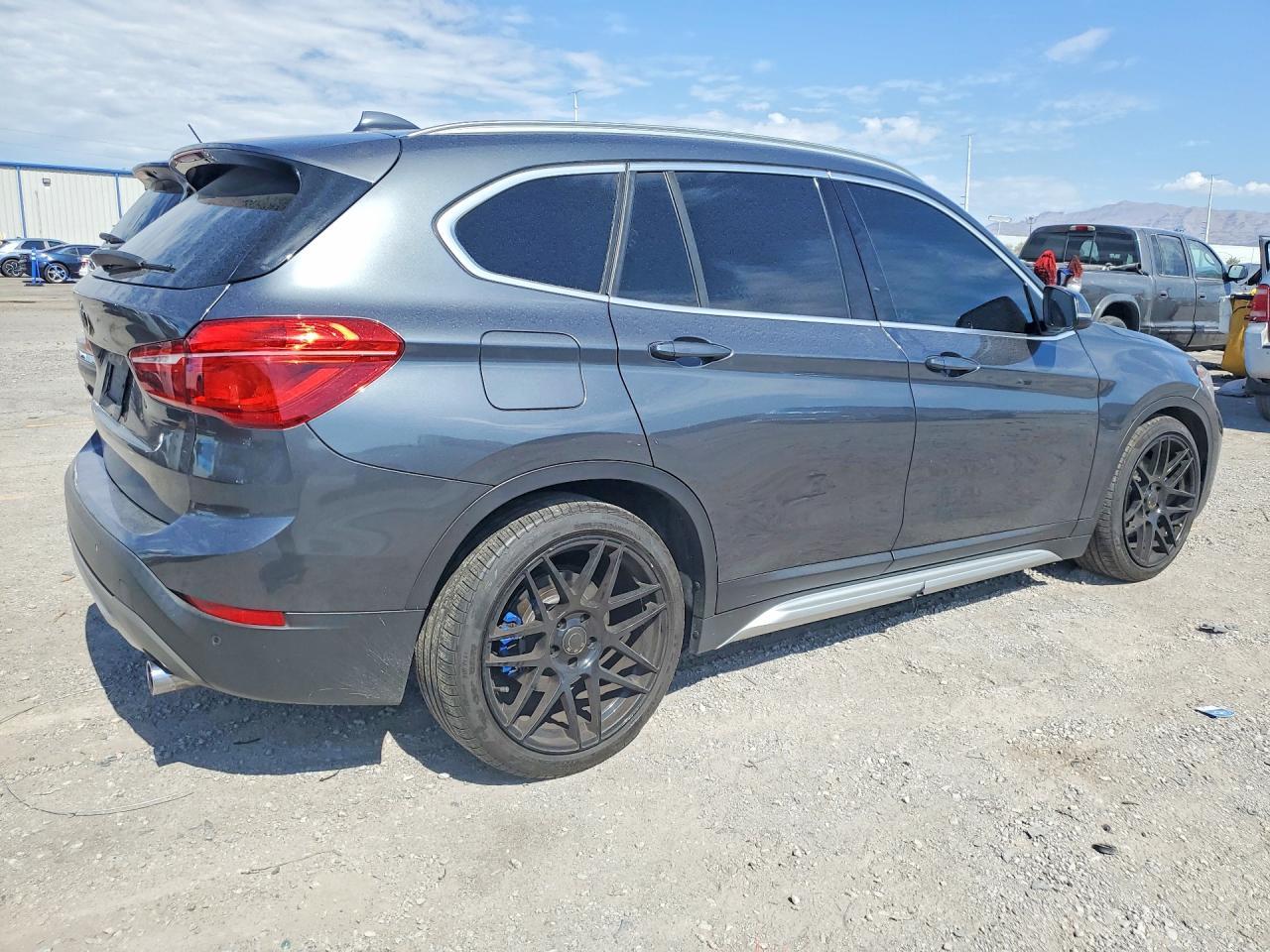 2018 BMW X1 Sdrive28I - Фото 3