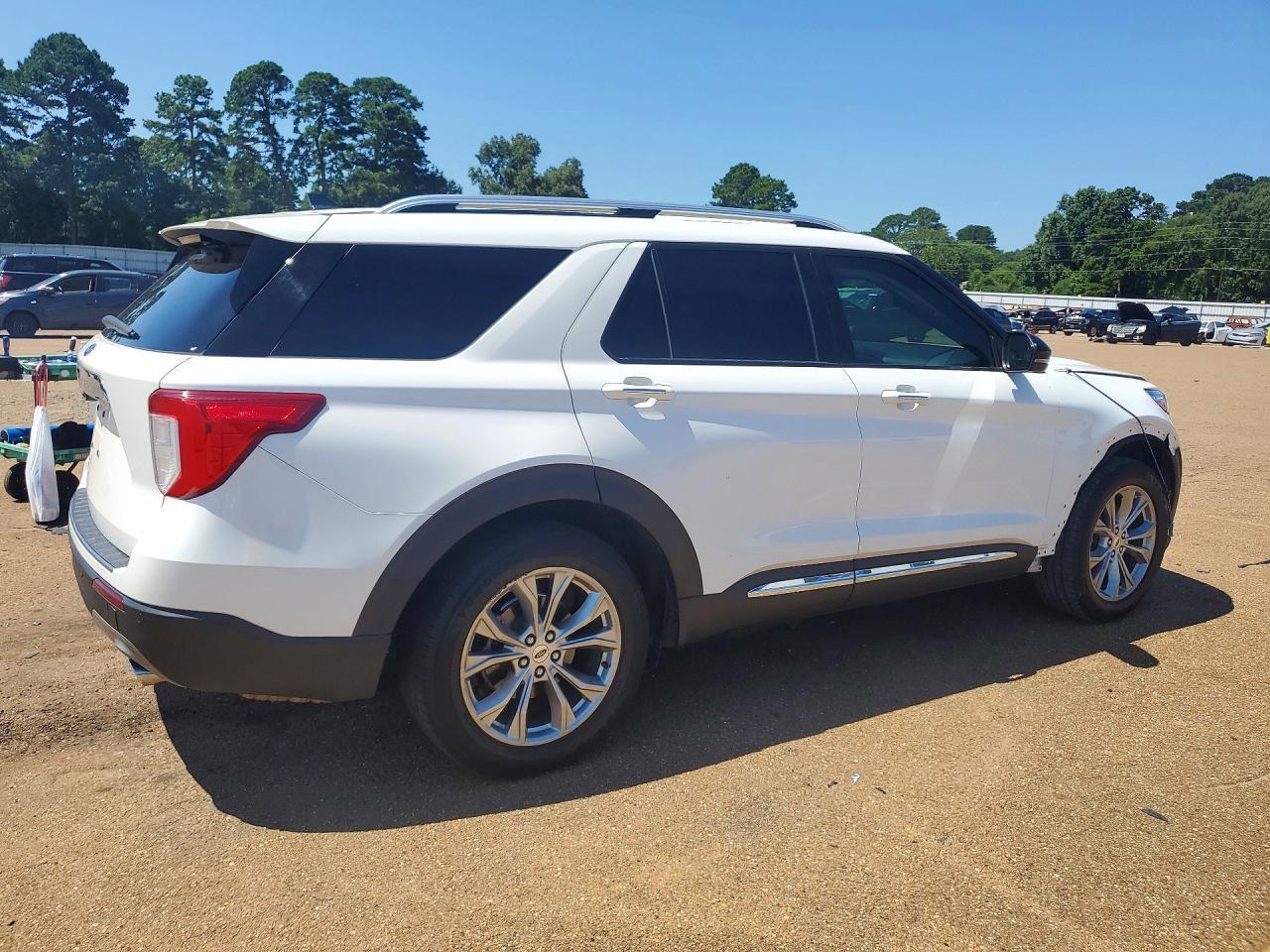 2022 Ford Explorer Limited - Image 3