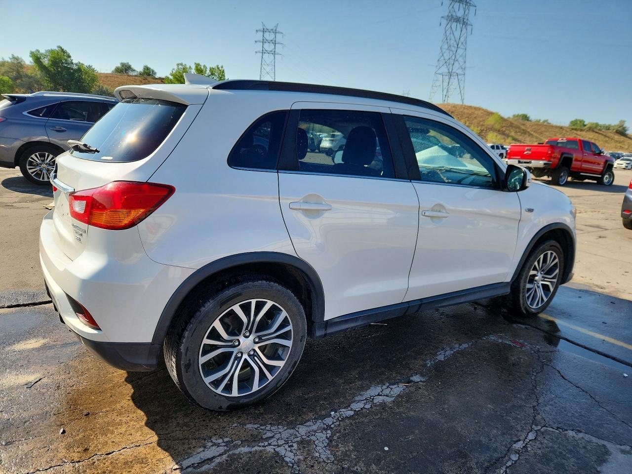2018 Mitsubishi Outlander Sport Sel - Фото 3