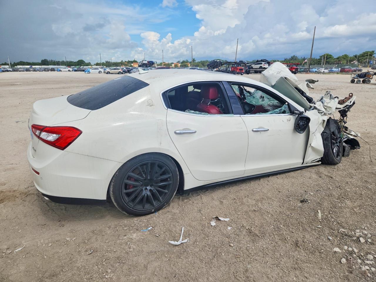 2017 Maserati Ghibli S - Image 3