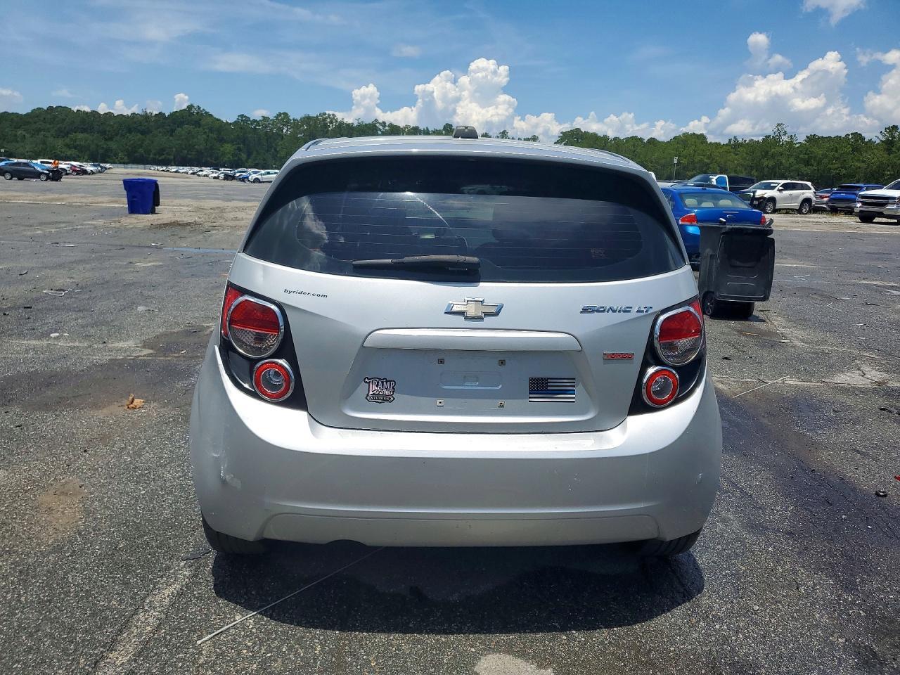 2015 Chevrolet Sonic Lt - Фото 6