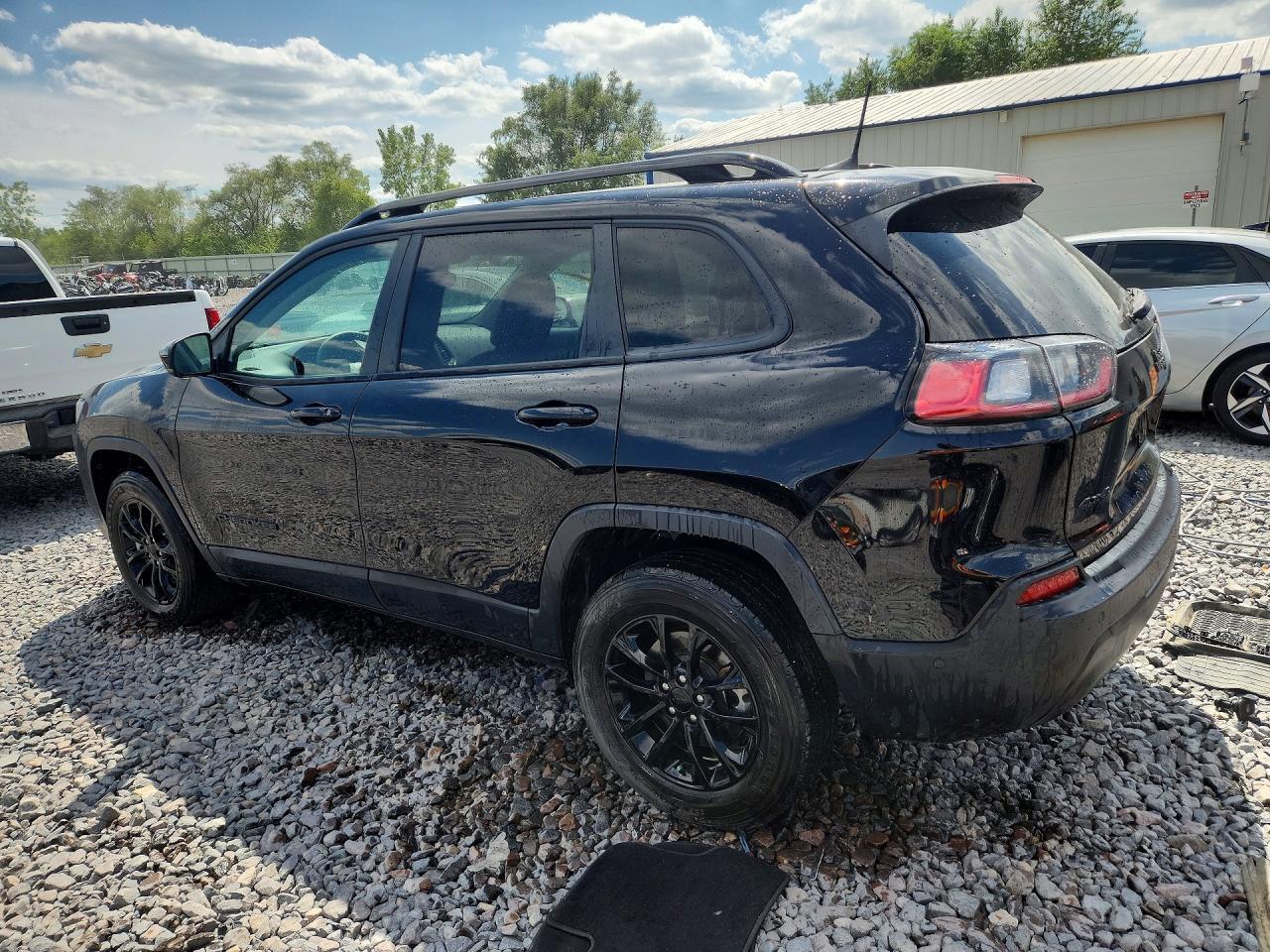2023 Jeep Cherokee Altitude Lux - Фото 2