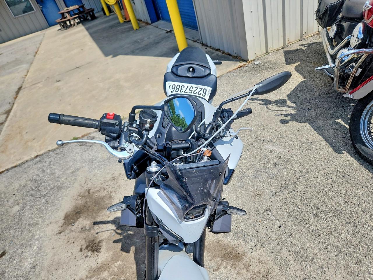 2025 Yamaha Mt09 - Image 5