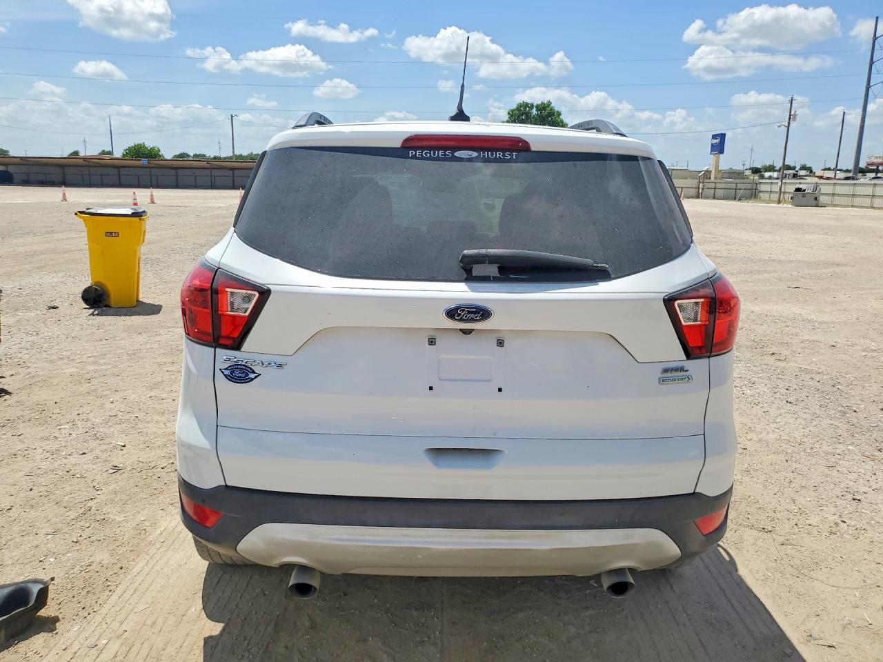 2019 Ford Escape Sel - Фото 6