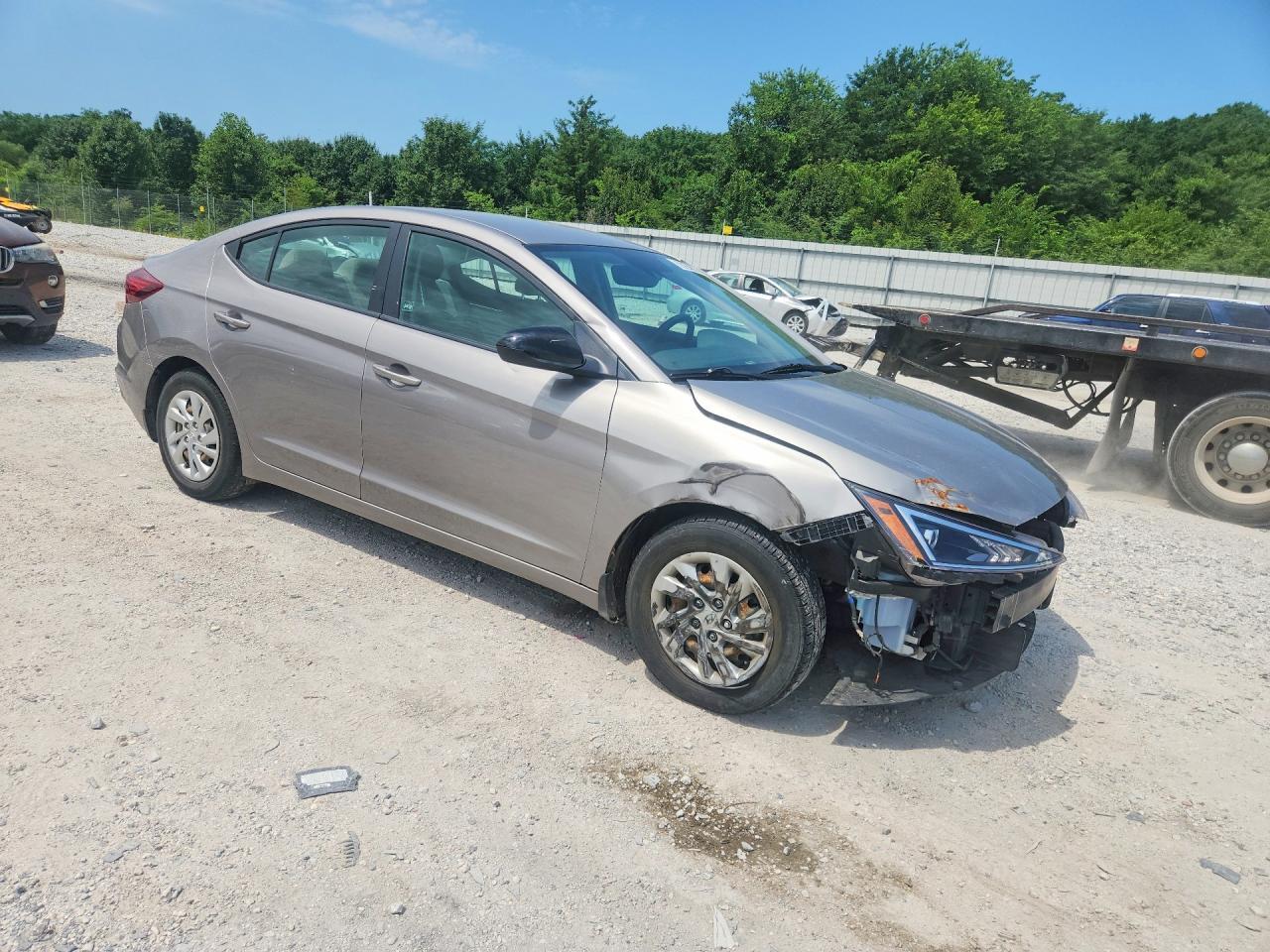 2020 Hyundai Elantra Se - Фото 4