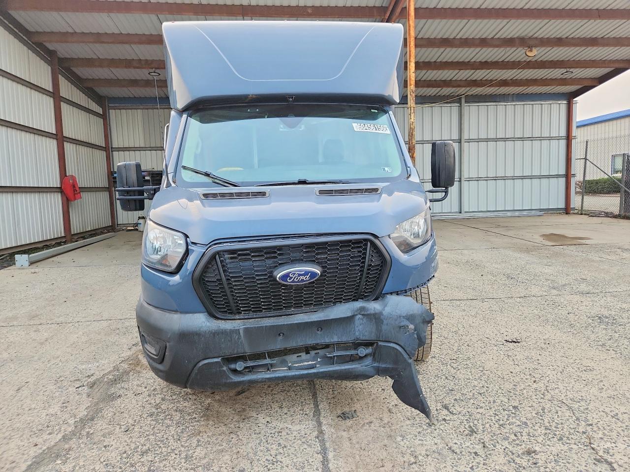2021 Ford Transit Delivery Truck - Фото 5