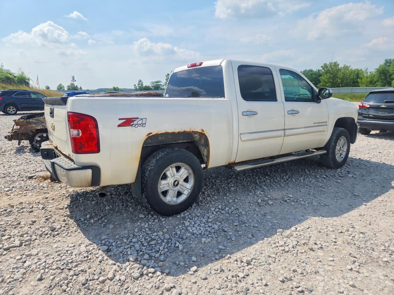 2012 Chevrolet Silverado K1500 Lt - Image 3
