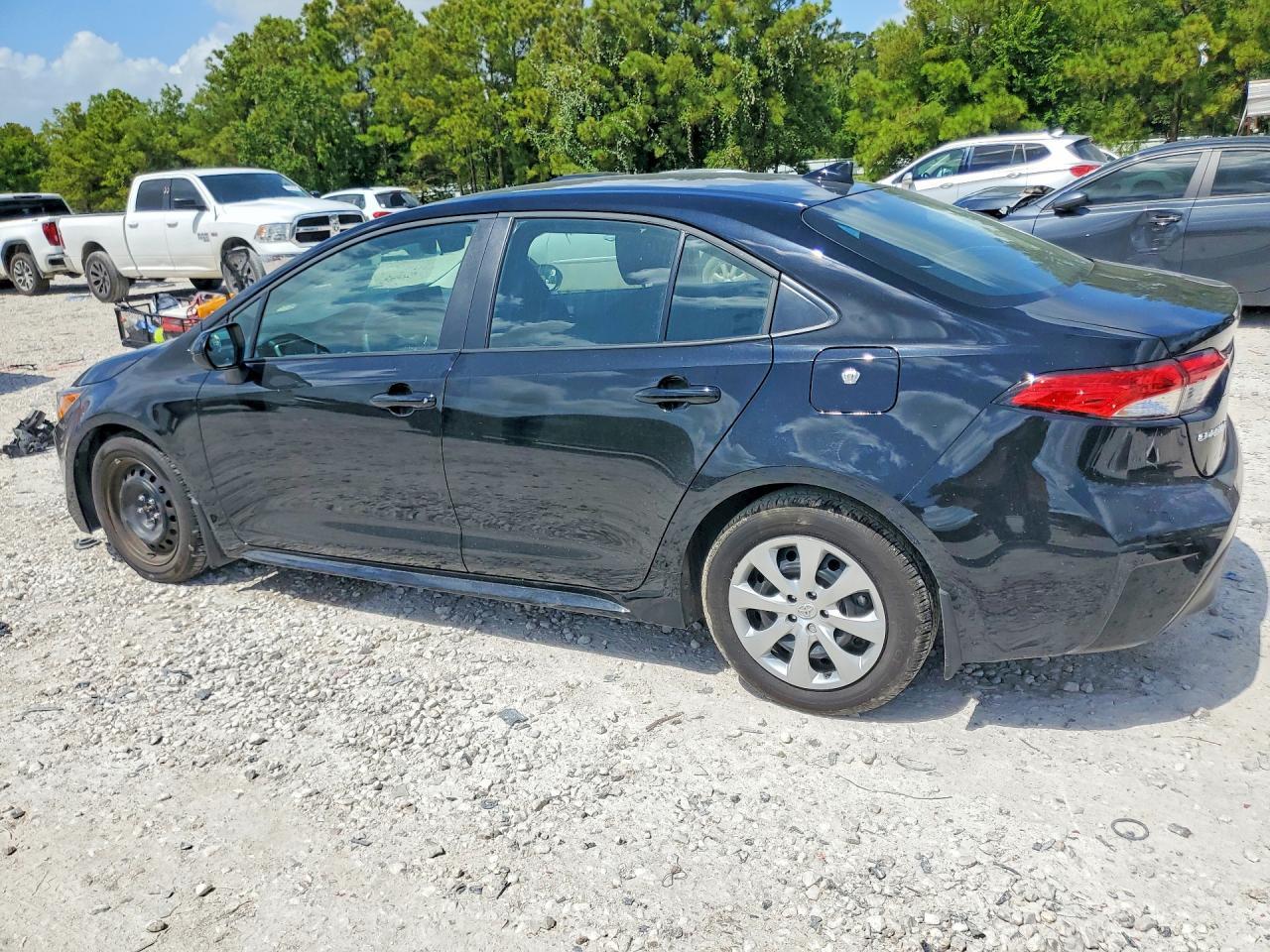 2025 Toyota Corolla Le - Image 2