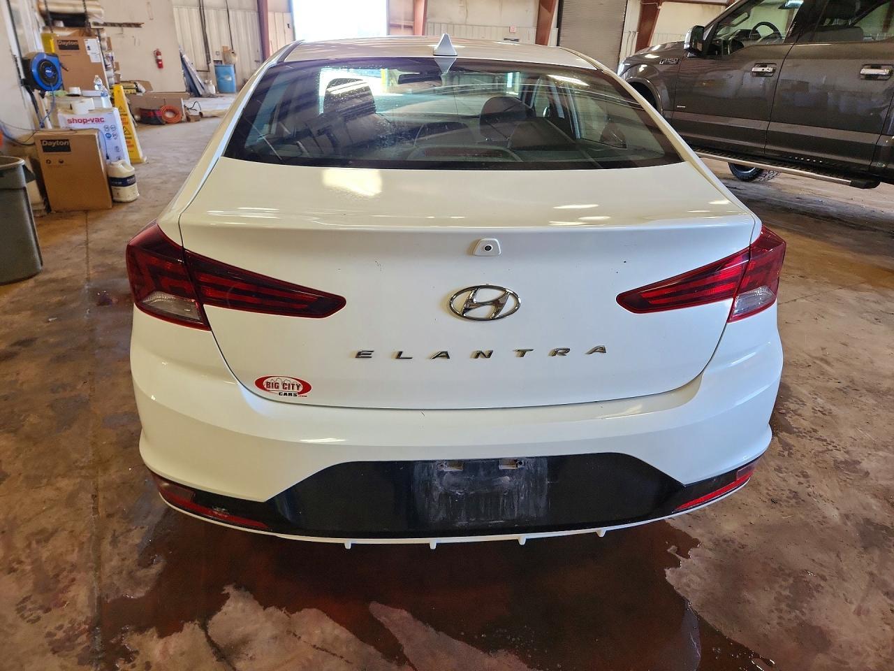 2020 Hyundai Elantra Sel - Фото 6