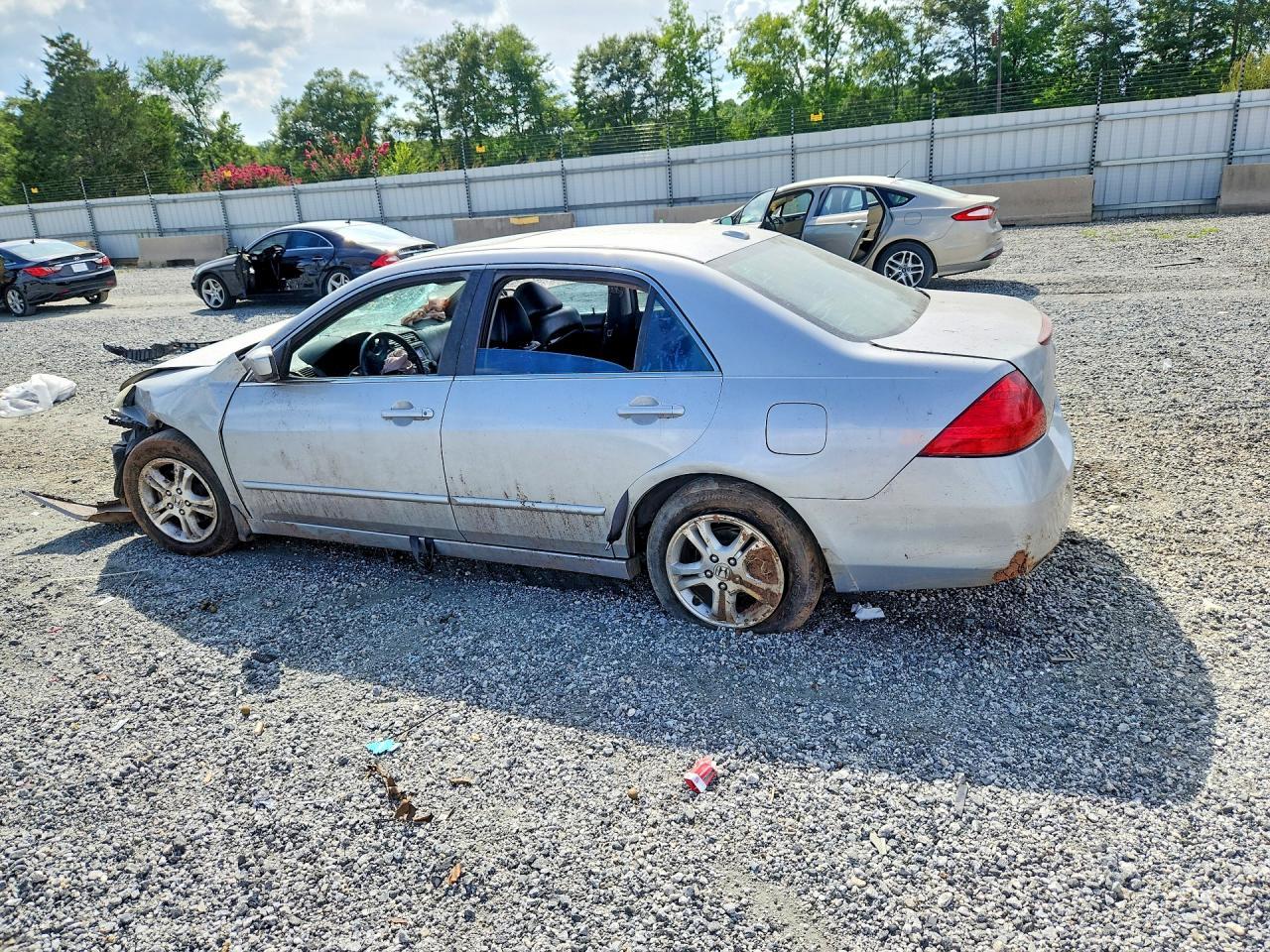 2006 Honda Accord - Фото 2