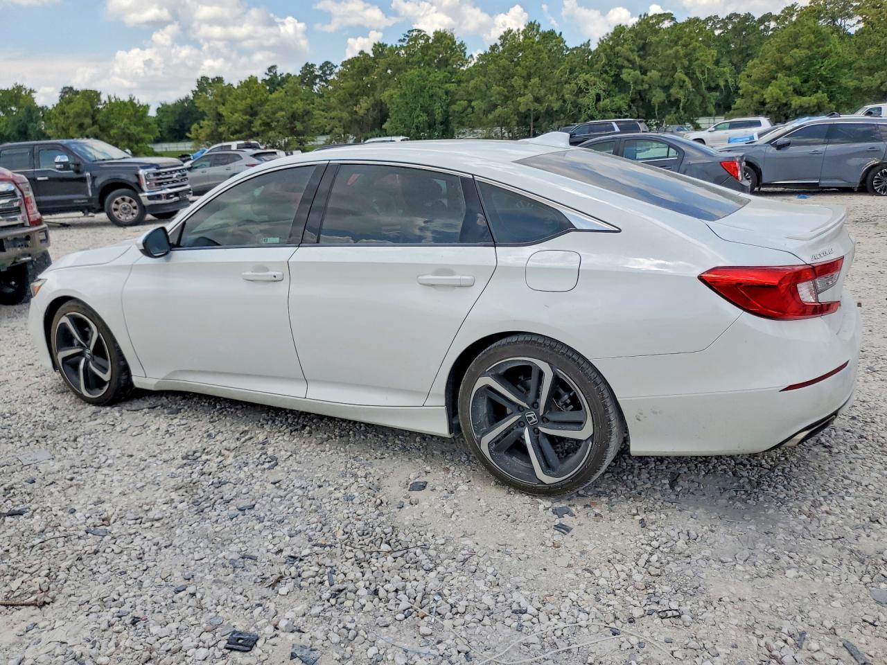 2019 Honda Accord Sport - Фото 2