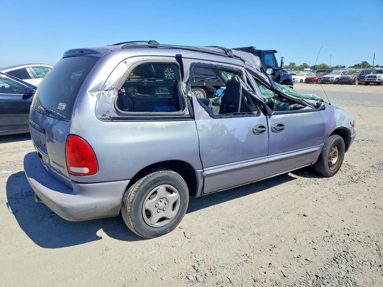 1998 Dodge Caravan - Фото 3
