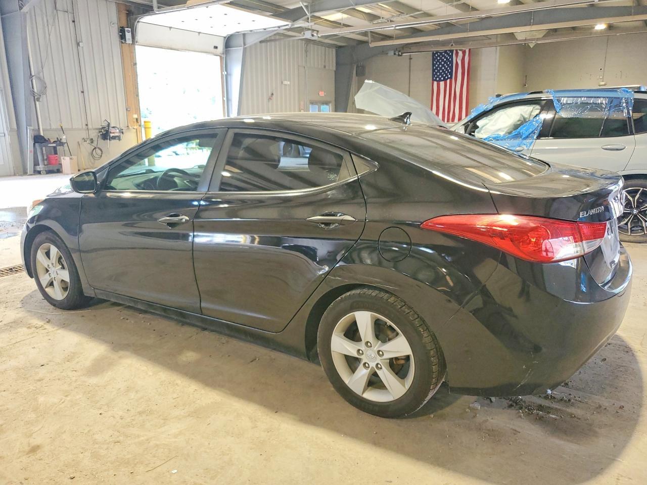 2012 Hyundai Elantra Gls - Image 2