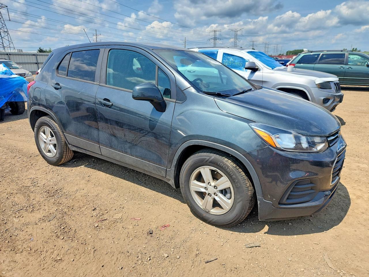 2019 Chevrolet Trax Ls - Image 4