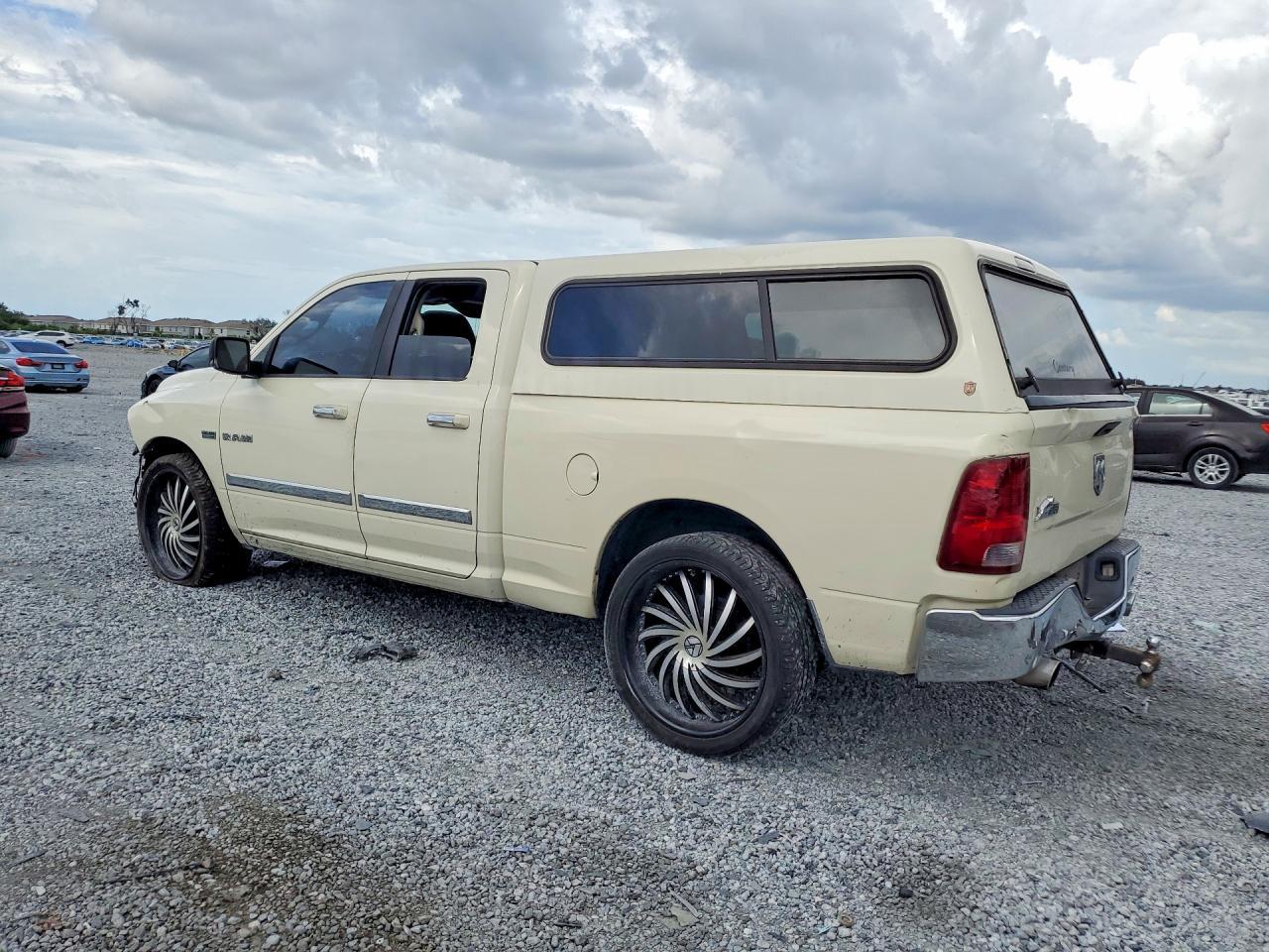 2010 Dodge Ram 1500 - Image 2