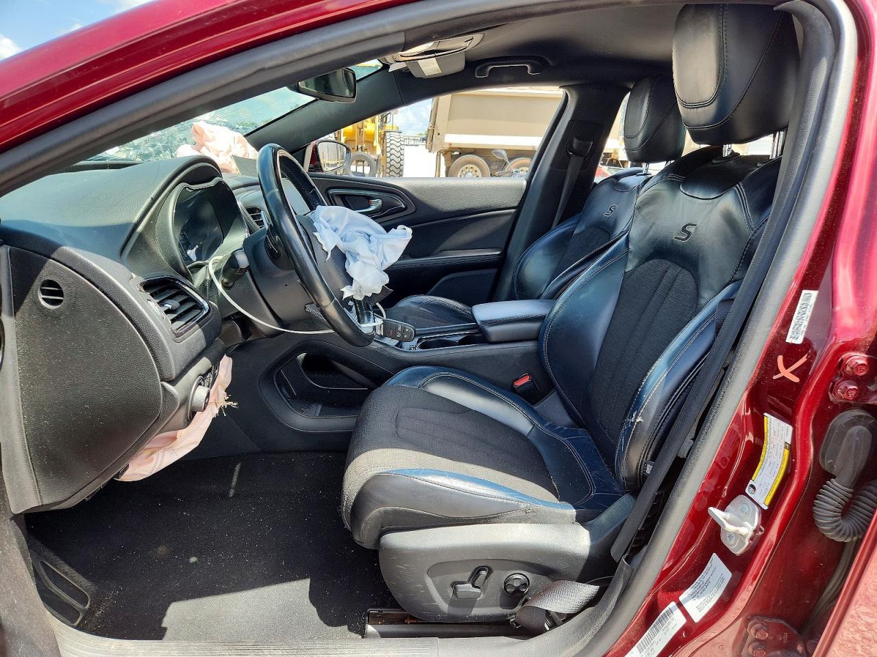 2015 Chrysler 200 S - Фото 7