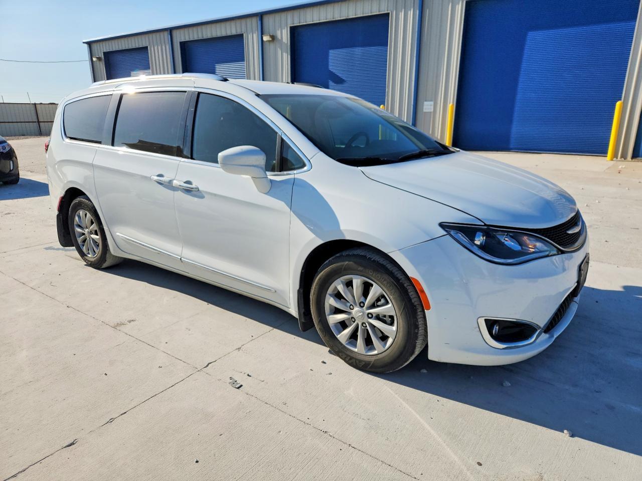 2019 Chrysler Pacifica Touring L - Фото 4
