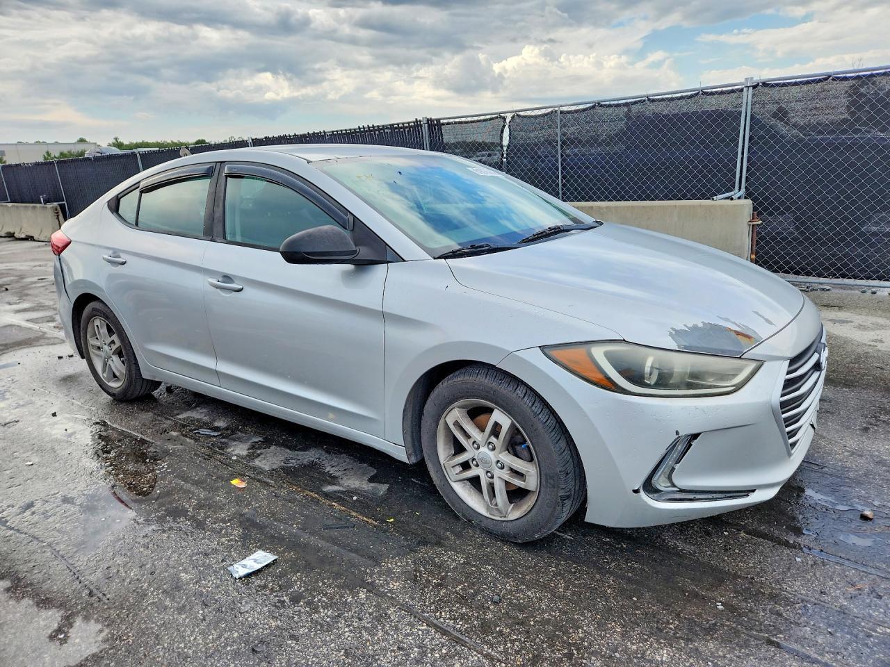 2018 Hyundai Elantra Se - Фото 4