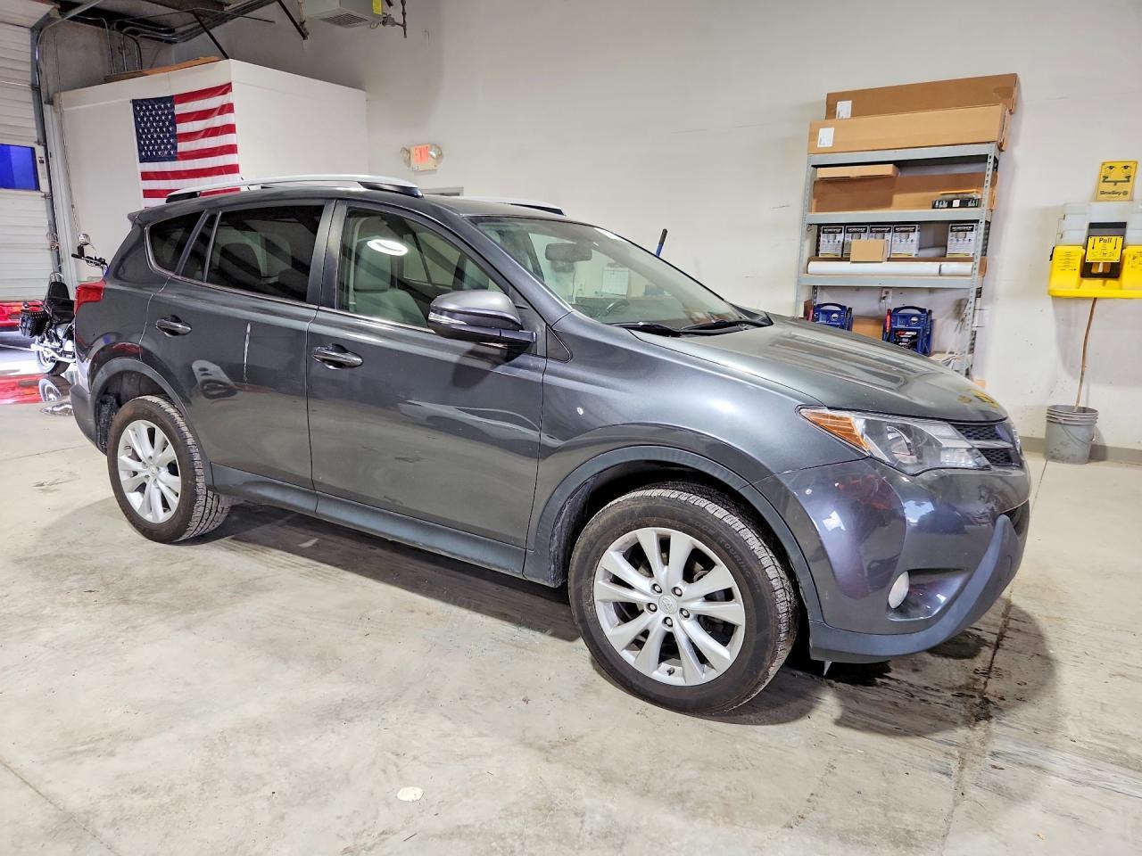 2014 Toyota Rav4 Limited - Image 4
