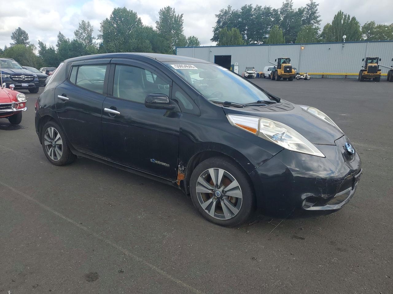 2013 Nissan Leaf S - Image 4