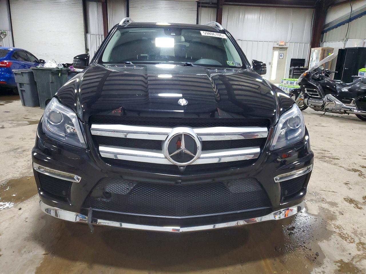 2016 Mercedes-Benz Gl 550 4Matic - Image 5