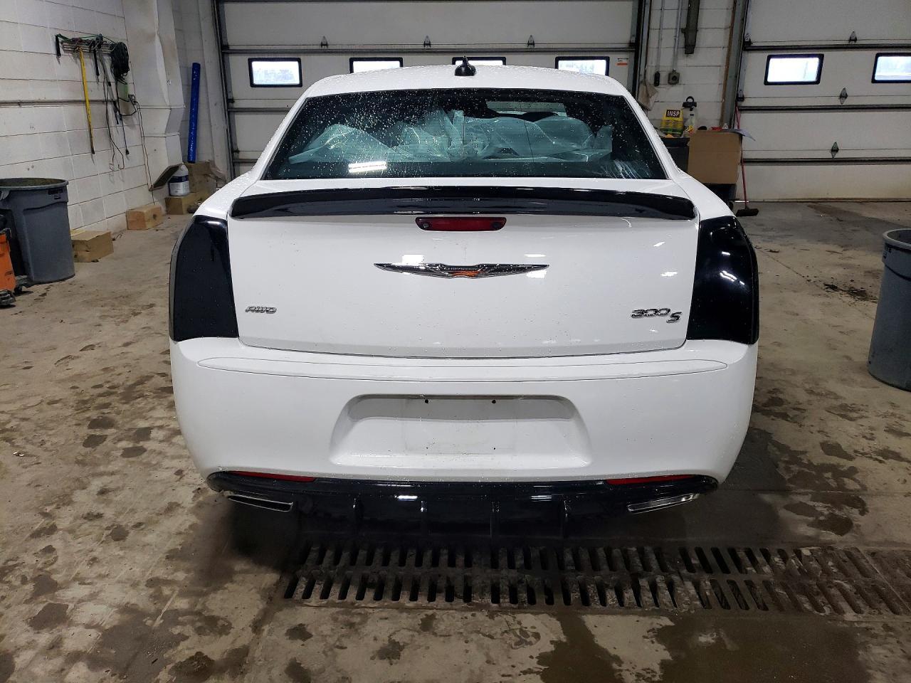 2020 Chrysler 300 S - Фото 6