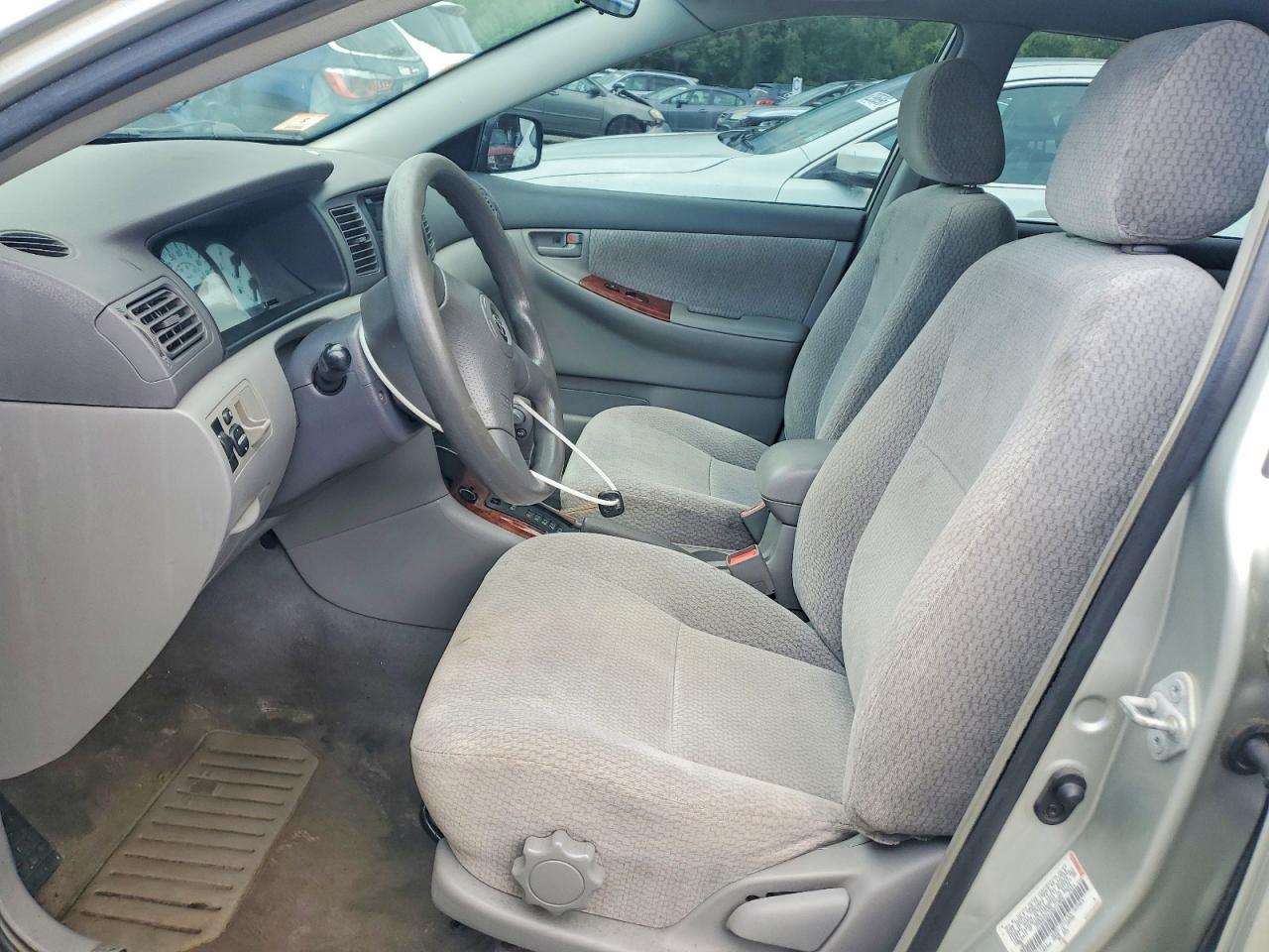 2003 Toyota Corolla Le - Image 7