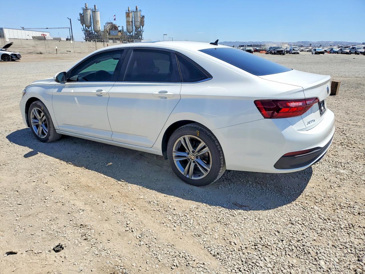 2023 Volkswagen Jetta Se - Фото 2