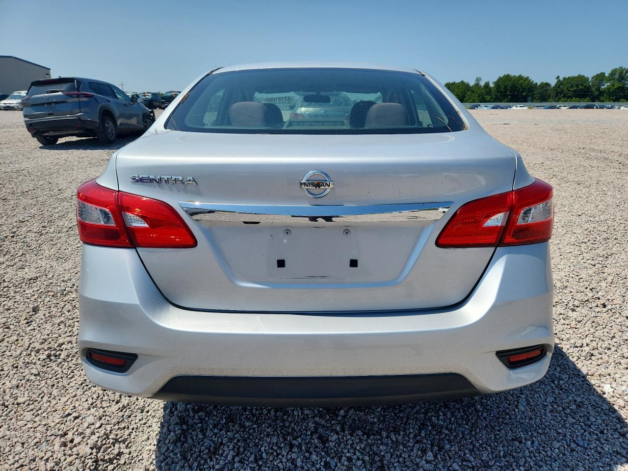 2019 Nissan Sentra S - Фото 6