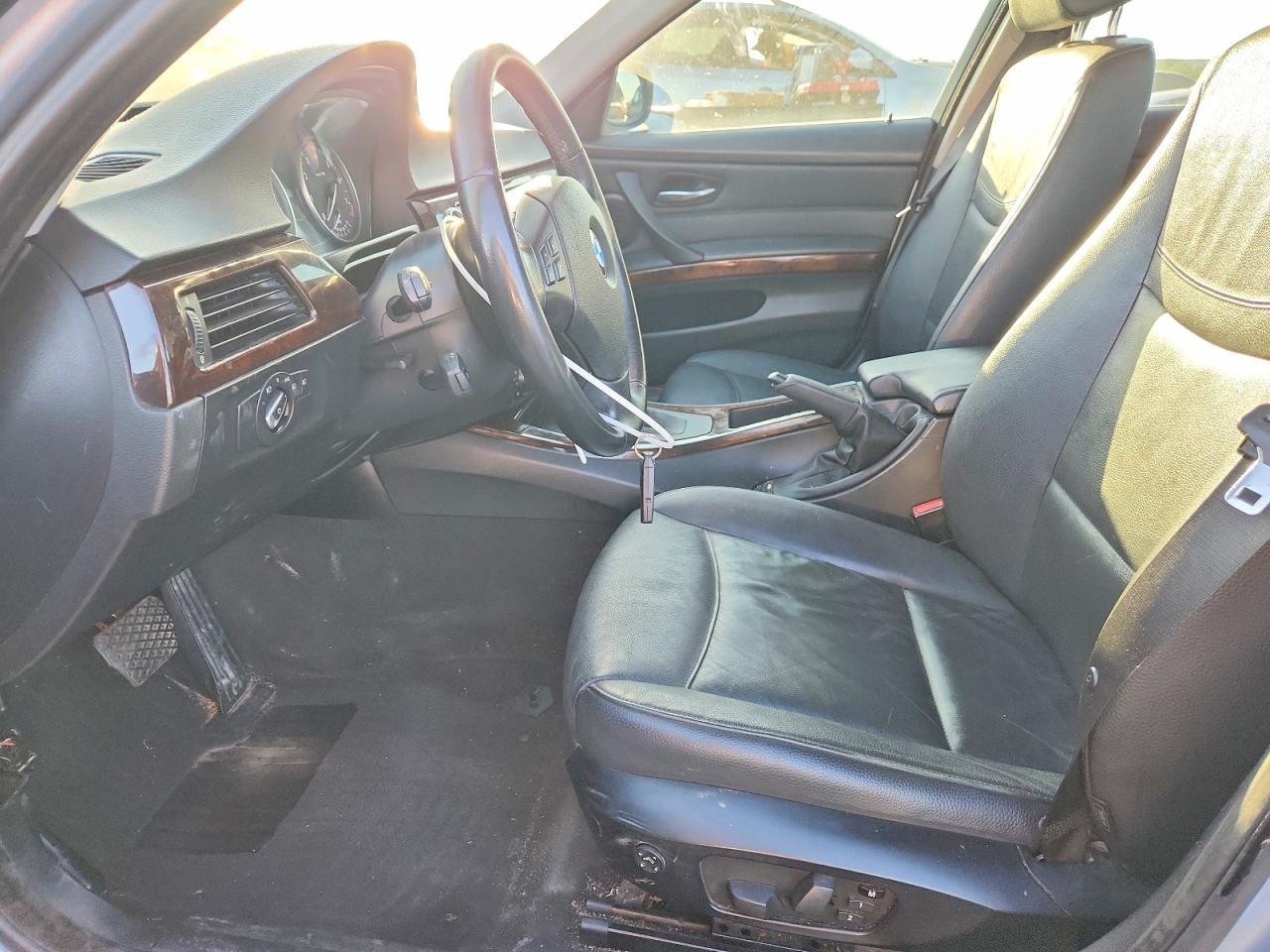 2010 BMW 328 Xi - Фото 7