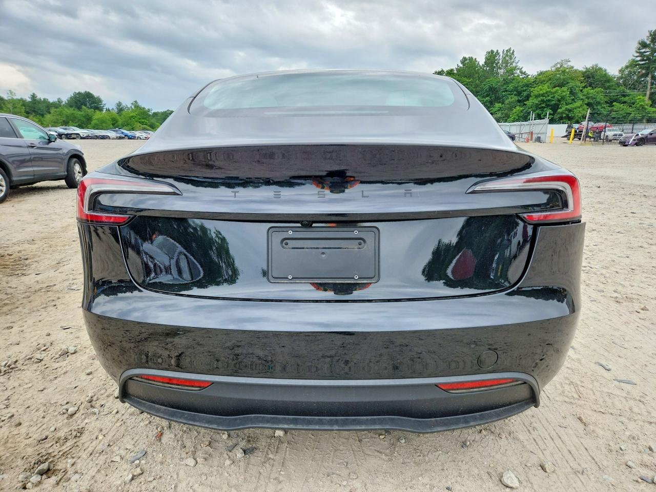 2026 Tesla Model 3 - Фото 6