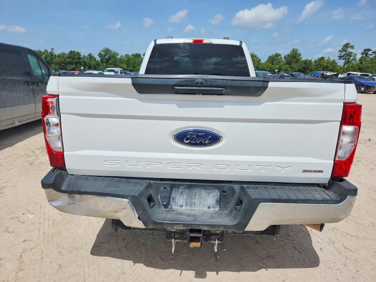 2022 Ford F250 Super Duty - Фото 6