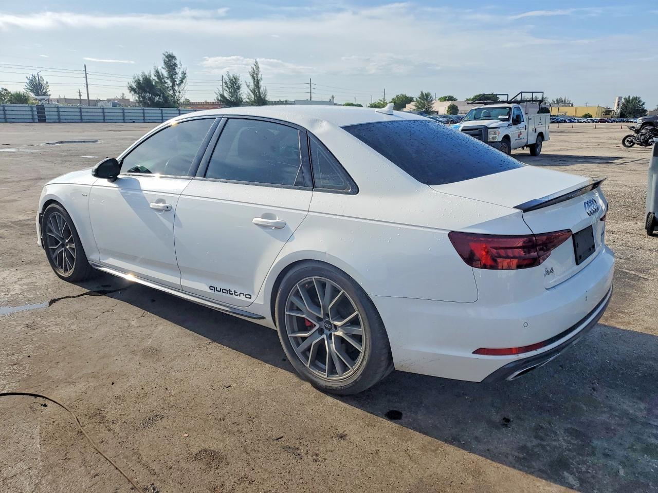 2019 Audi A4 Premium Plus - Фото 2